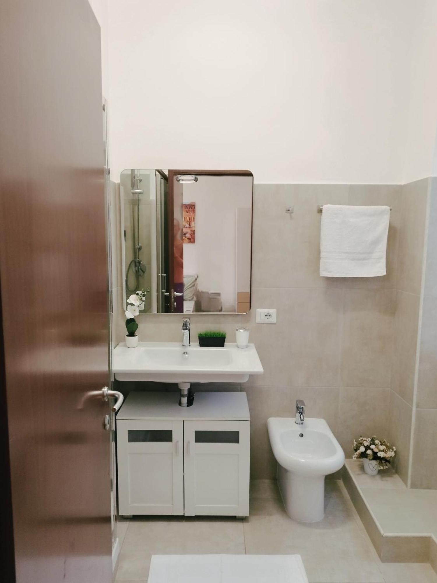 Colosseo Rooms B&B Rome Extérieur photo