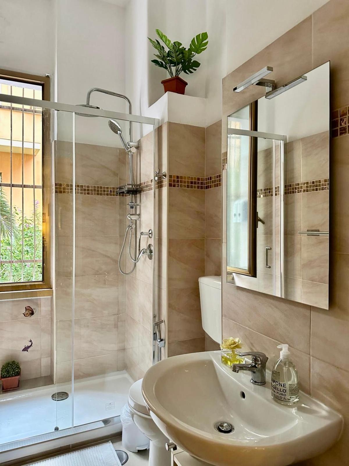 Colosseo Rooms B&B Rome Extérieur photo