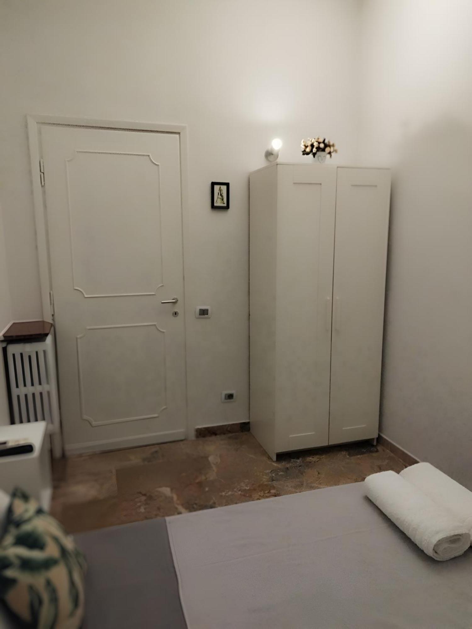 Colosseo Rooms B&B Rome Extérieur photo