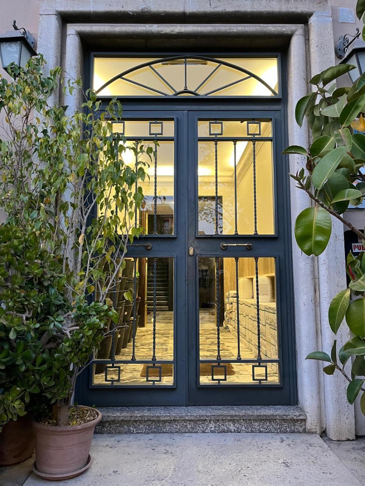 Colosseo Rooms B&B Rome Extérieur photo